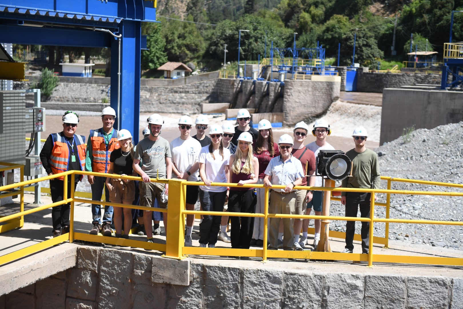 Estudiantes de Lincoln University visitaron la Junta de Vigilancia del río Maipo Primera Sección en San José de Maipo
