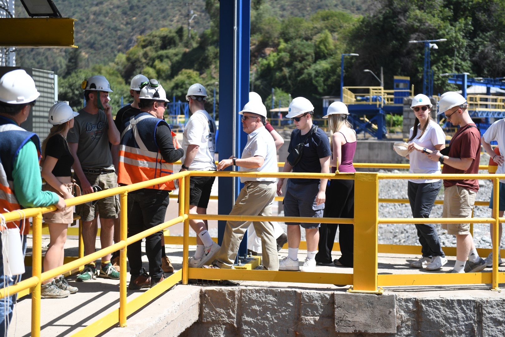 Estudiantes de Lincoln University visitaron la Junta de Vigilancia del río Maipo Primera Sección en San José de Maipo