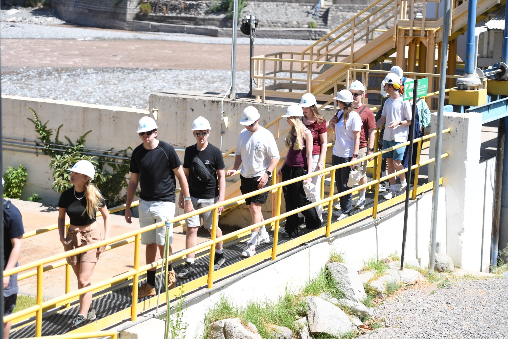 Estudiantes de Lincoln University visitaron la Junta de Vigilancia del río Maipo Primera Sección en San José de Maipo