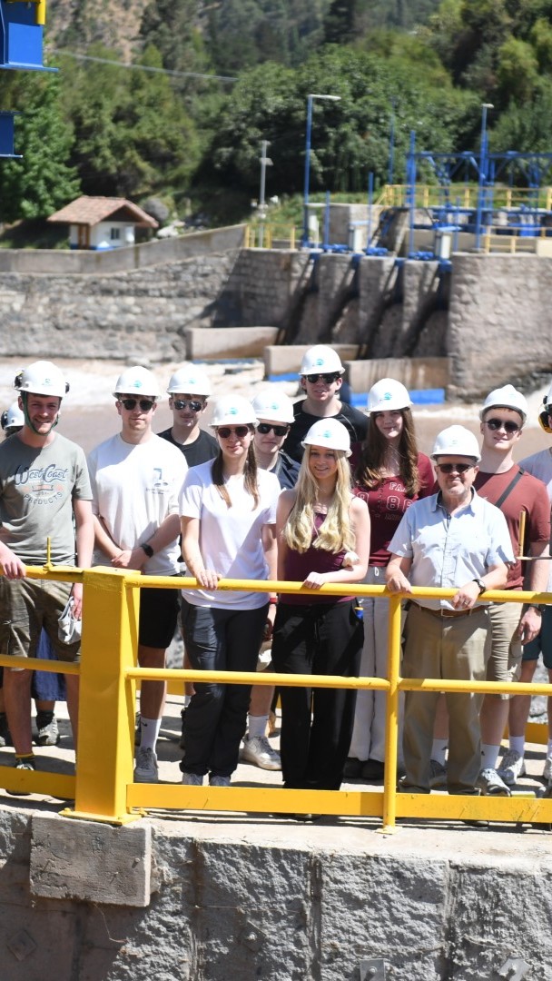 Estudiantes de Lincoln University visitaron la Junta de Vigilancia del río Maipo Primera Sección en San José de Maipo